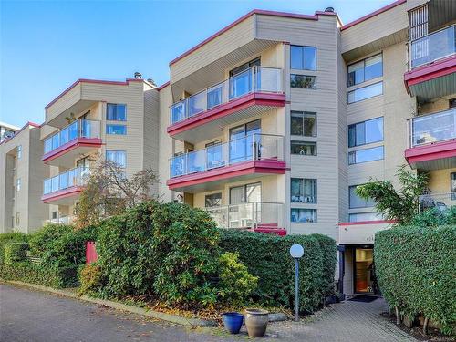 408-406 Simcoe St, Victoria, BC - Outdoor With Balcony With Facade