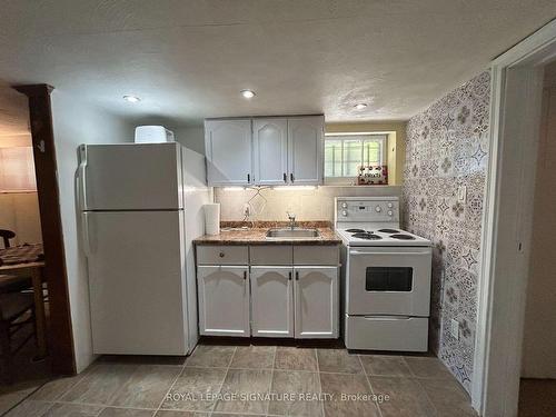 Bsmt-103 Humbervale Blvd, Toronto, ON - Indoor Photo Showing Kitchen