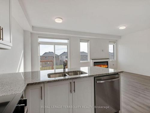 1050 Denton Dr, Cobourg, ON - Indoor Photo Showing Kitchen With Double Sink