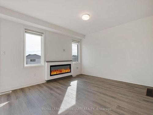 1050 Denton Dr, Cobourg, ON - Indoor Photo Showing Living Room With Fireplace