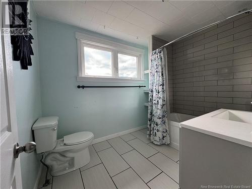 4682 Juniper Road, Florenceville-Bristol, NB - Indoor Photo Showing Bathroom