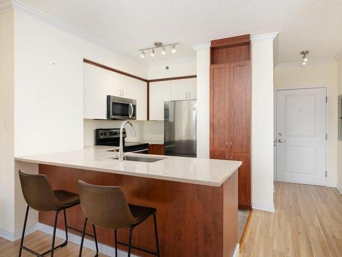 Kitchen - 302-550 Rue Jean-D'Estrées, Montréal (Ville-Marie), QC - Indoor Photo Showing Kitchen