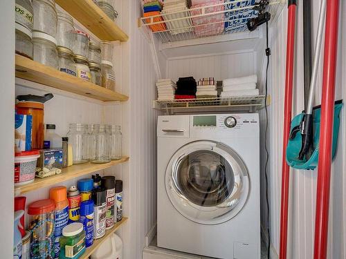 Laundry room - 28 Ch. Des Bois-Verts, Saint-Adolphe-D'Howard, QC - Indoor Photo Showing Laundry Room