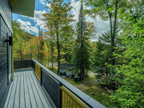 Balcony - 28 Ch. Des Bois-Verts, Saint-Adolphe-D'Howard, QC - Outdoor