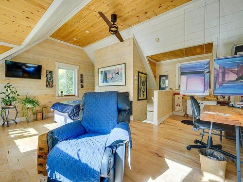 Master bedroom - 28 Ch. Des Bois-Verts, Saint-Adolphe-D'Howard, QC - Indoor Photo Showing Office