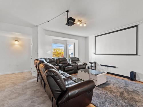 Salon - 760  - 764 Rue De L'Harmonie, Laval (Duvernay), QC - Indoor Photo Showing Living Room