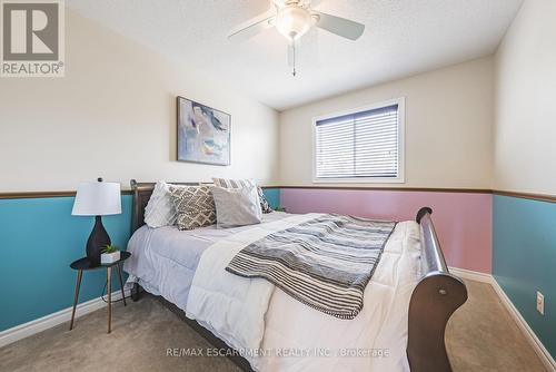 39 Thames Way, Hamilton, ON - Indoor Photo Showing Bedroom