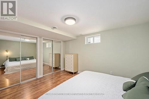 7 Graydon Street, London, ON - Indoor Photo Showing Bedroom