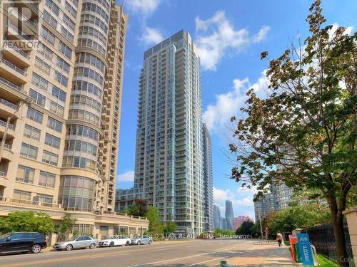 1908 - 225 Webb Drive, Mississauga, ON - Outdoor With Balcony With Facade