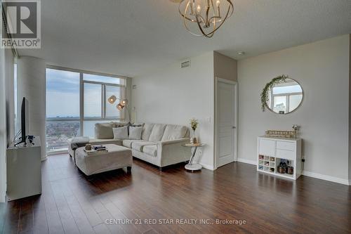 1908 - 225 Webb Drive, Mississauga, ON - Indoor Photo Showing Living Room