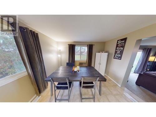 2181 Maple Drive, Quesnel, BC - Indoor Photo Showing Dining Room