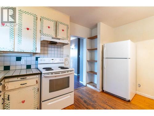 1942 Upland Street, Prince George, BC - Indoor Photo Showing Kitchen