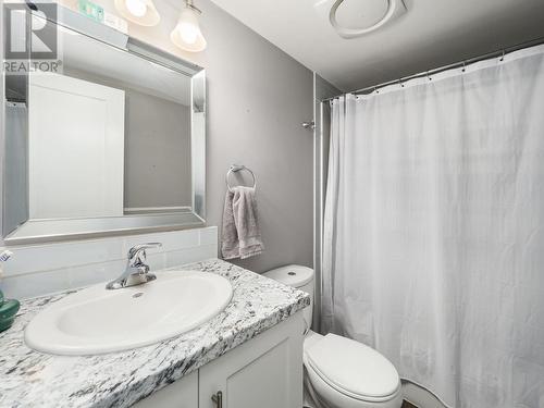 7627 Creekside Way, Prince George, BC - Indoor Photo Showing Bathroom