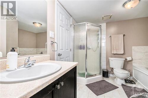 284 Tivoli Private, Nepean, ON - Indoor Photo Showing Bathroom