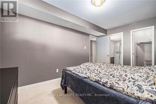 284 Tivoli, Ottawa, ON - Indoor Photo Showing Bedroom