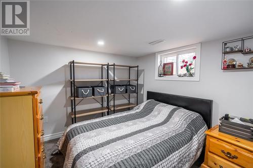 529 Roosevelt Drive, Sarnia, ON - Indoor Photo Showing Bedroom