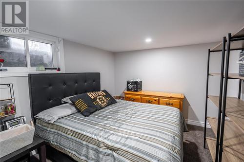 529 Roosevelt Drive, Sarnia, ON - Indoor Photo Showing Bedroom