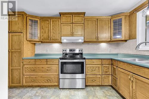 458 Three Valleys Crescent, London, ON - Indoor Photo Showing Kitchen