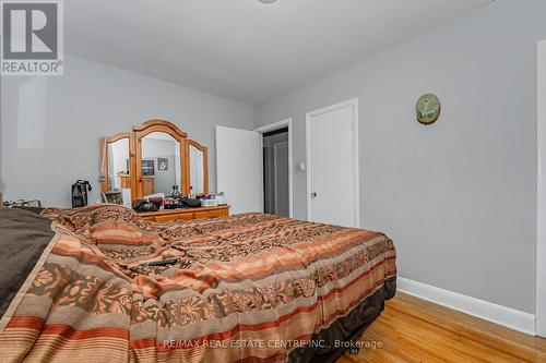 8 Munch Avenue, Cambridge, ON - Indoor Photo Showing Bedroom