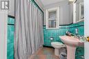 8 Munch Avenue, Cambridge, ON  - Indoor Photo Showing Bathroom 