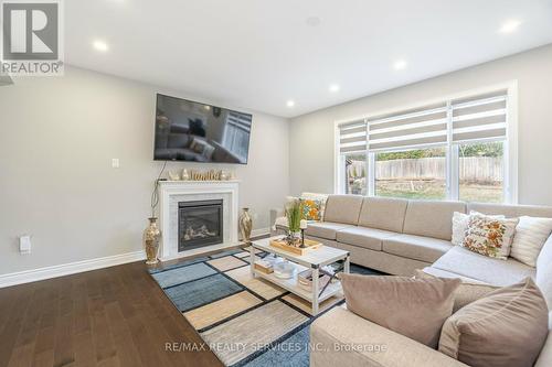 124 Drexler Avenue, Guelph/Eramosa, ON - Indoor Photo Showing Living Room With Fireplace