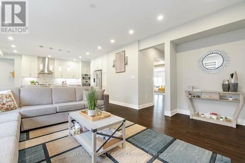 124 Drexler Avenue, Guelph/Eramosa, ON - Indoor Photo Showing Living Room