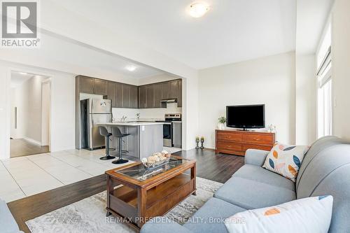 38 - 166 Deerpath Drive, Guelph, ON - Indoor Photo Showing Living Room