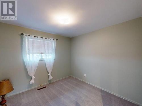 4063 Joyce Ave, Powell River, BC - Indoor Photo Showing Other Room