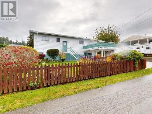 4063 Joyce Ave, Powell River, BC - Outdoor