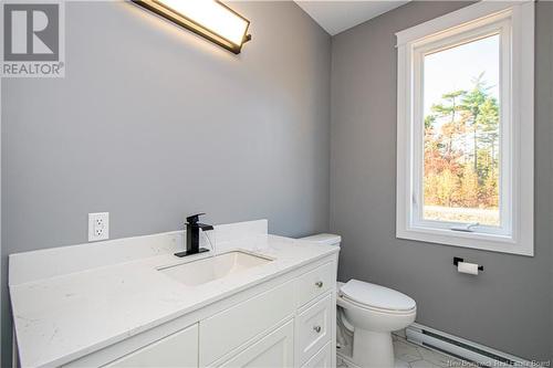 71 Petersfield Street, Lower Coverdale, NB - Indoor Photo Showing Bathroom