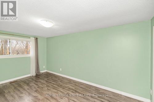 25 - 100 St Andrews Court, Hamilton, ON - Indoor Photo Showing Other Room