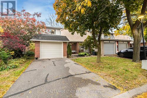 25 - 100 St Andrews Court, Hamilton, ON - Outdoor