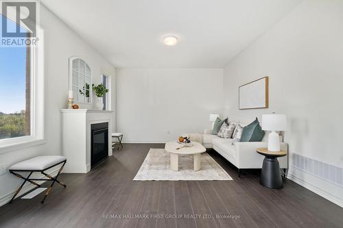 512 Trevor Street, Cobourg, ON - Indoor Photo Showing Living Room