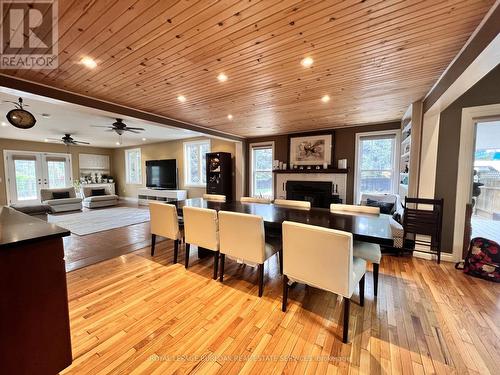 1000 8Th Concession Road W, Hamilton, ON - Indoor Photo Showing Dining Room