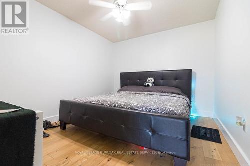 1000 8Th Concession Road W, Hamilton, ON - Indoor Photo Showing Bedroom