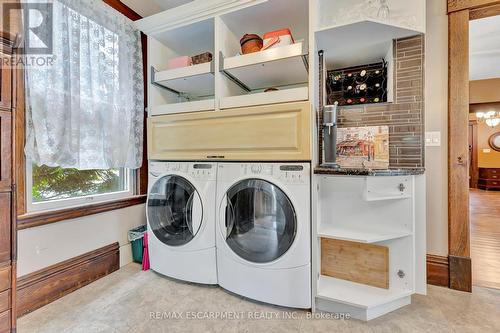 2038 Governors Road, Hamilton, ON - Indoor Photo Showing Laundry Room