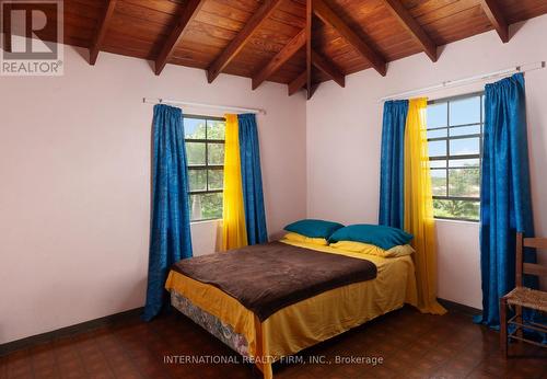 2 Vault Road, Barbados, ON - Indoor Photo Showing Bedroom