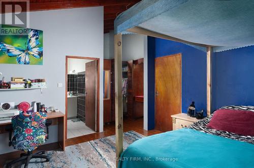 2 Vault Road, Barbados, ON - Indoor Photo Showing Bedroom