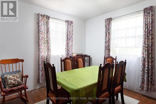 2 Vault Road, Barbados, ON - Indoor Photo Showing Dining Room