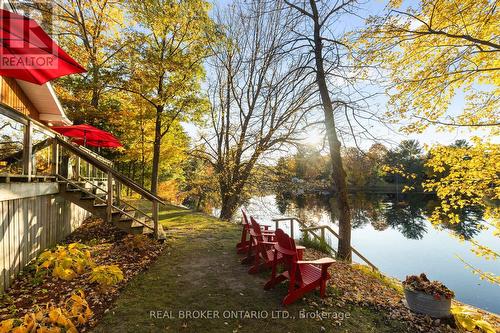 1093 Laidlaw Avenue, Gravenhurst, ON - Outdoor With Body Of Water