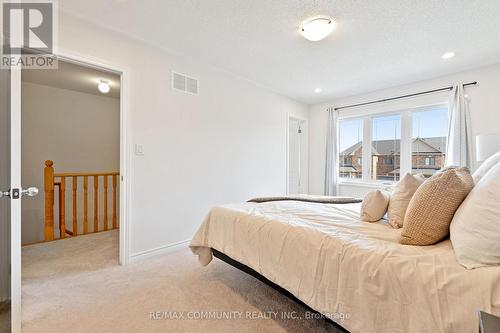 11 Bruton Street, Thorold, ON - Indoor Photo Showing Bedroom