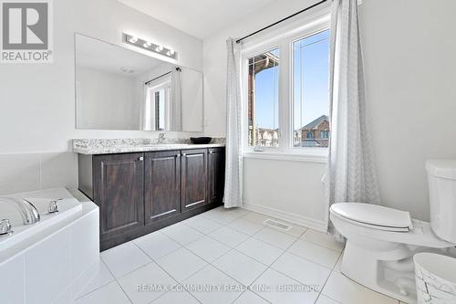 11 Bruton Street, Thorold, ON - Indoor Photo Showing Bathroom