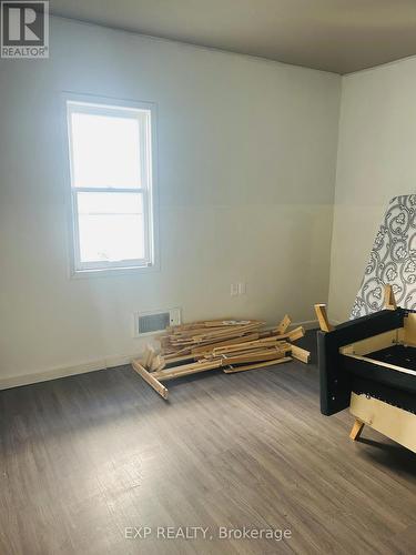 14 St George Street, Chatham-Kent, ON - Indoor Photo Showing Other Room