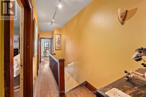 52 Sproat Avenue, Toronto, ON - Indoor