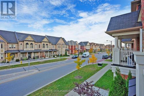 286 Barons Street, Vaughan, ON - Outdoor With Facade