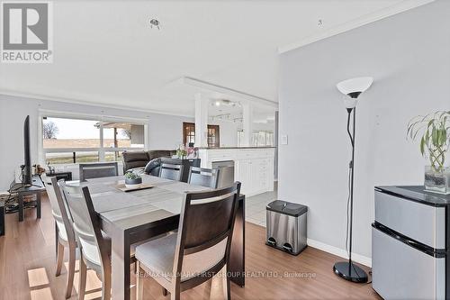 16585 Jane Street, King, ON - Indoor Photo Showing Dining Room