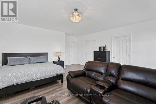 16585 Jane Street, King, ON - Indoor Photo Showing Bedroom