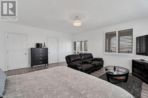 16585 Jane Street, King, ON - Indoor Photo Showing Bedroom