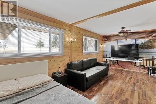 16585 Jane Street, King, ON - Indoor