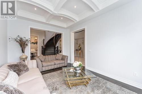 396 Woodgate Pines Drive, Vaughan, ON - Indoor Photo Showing Living Room